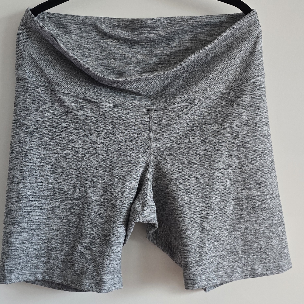 Old Navy Heather Gray Women's Bike Shorts